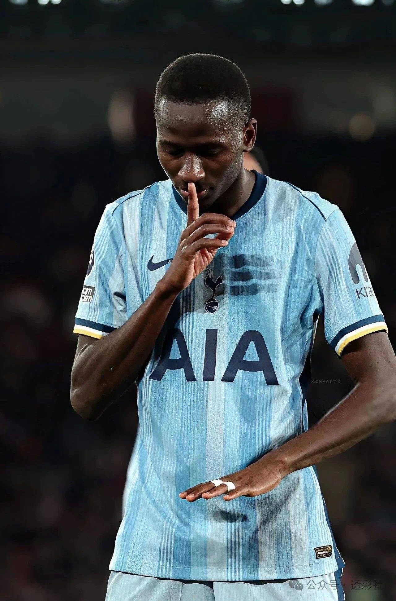 LOL赛事官网 -窗口期突围战来临；法兰克福围绕欧联更衣室发声；目标明确；控场能力受关注(法兰克福对奥格斯堡)