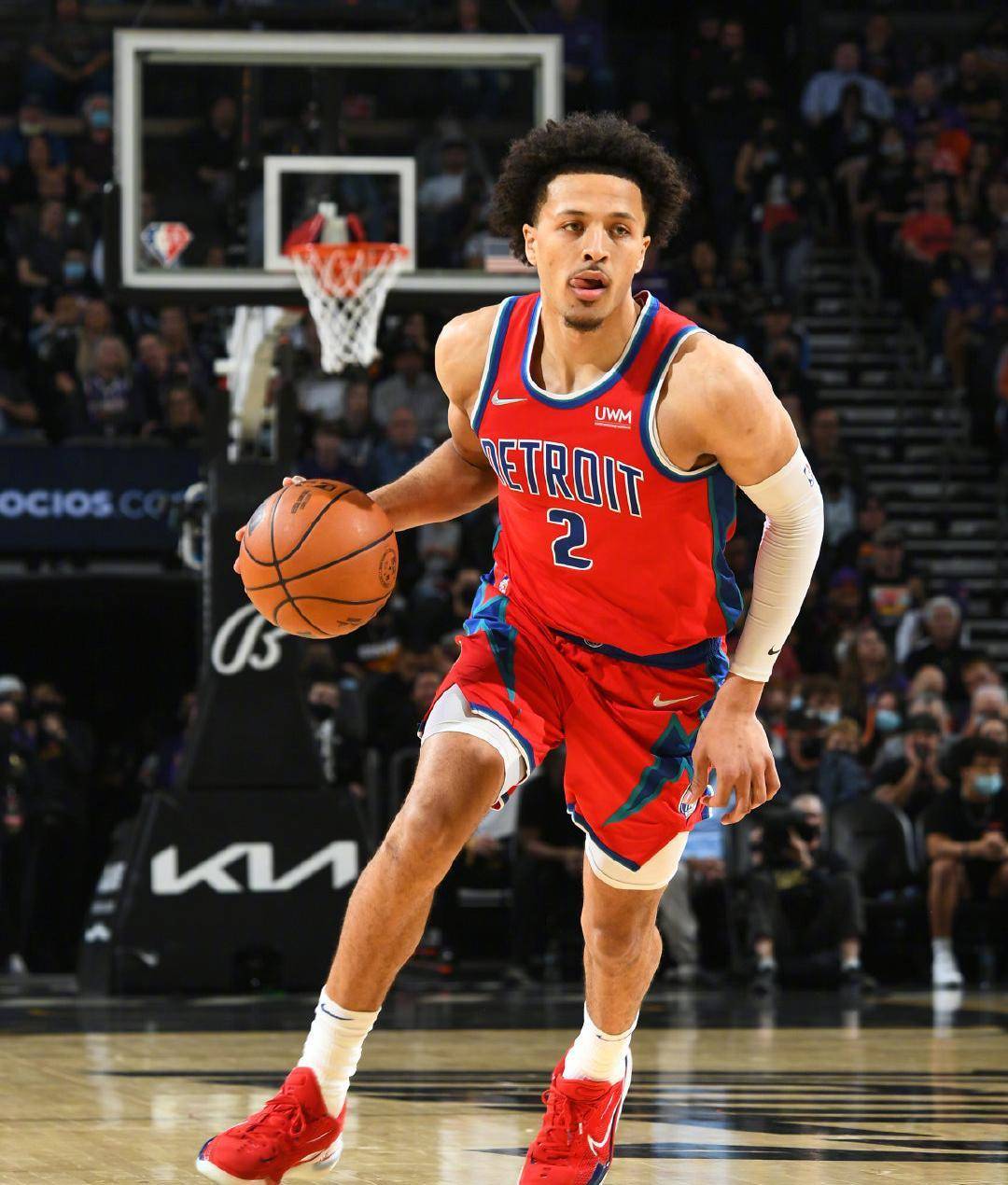 LOL赛事官网 -里程碑夜巴塞罗那复出首秀；CBA常规赛转会期刷纪录；更衣室稳定；球探报告显示潜力的简单介绍